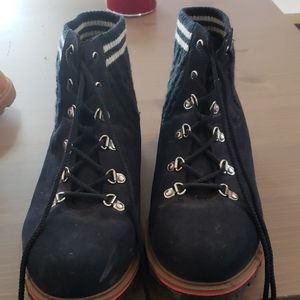 Sweater boots sz 11